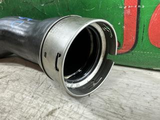 Патрубок интеркулера BMW X3 F25 N47D20C 4 ракурс
