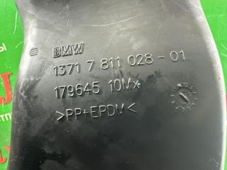 Патрубок воздушного фильтра BMW X3 F25 N47D20C 7811028 3 ракурс
