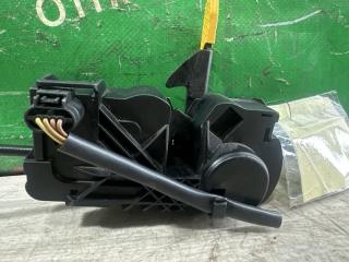 Замок капота передний MERCEDES-BENZ GLA-Class X156 M270DE20AL A24687005 2 ракурс