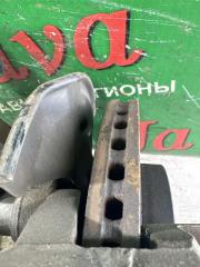 Ступица левая передняя TOYOTA VITZ KSP130 1KR-FE 4 ракурс