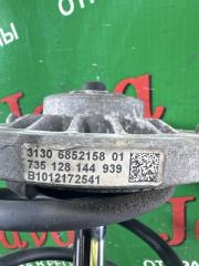 Стойка правая передняя BMW X3 F25 N52B30A 3 ракурс