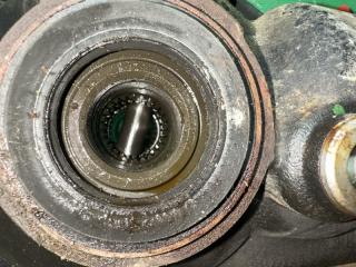 Редуктор передний BMW X3 E83 M54B25 7540626 5 ракурс