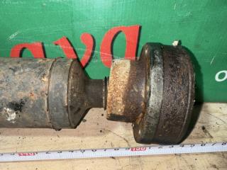 Кардан задний AUDI A4 8ED AUK 5 ракурс Кардан задний AUDI A4 8ED AUK 5 ракурс