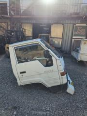 Кабина передняя TOYOTA HIACE LH80 2L 2 ракурс