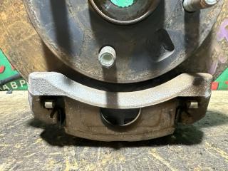 Ступица левая передняя MAZDA DEMIO DE3FS ZJ-VE D65133031A 2 ракурс Ступица левая передняя MAZDA DEMIO DE3FS ZJ-VE D65133031A 2 ракурс