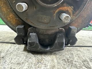 Ступица правая передняя TOYOTA PASSO KGC30 1KR-FE 2 ракурс