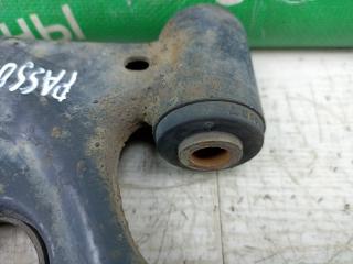 Рычаг левый передний TOYOTA PASSO KGC35 1KR-FE 3 ракурс Рычаг левый передний TOYOTA PASSO KGC35 1KR-FE 3 ракурс