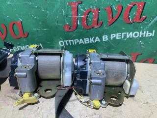 Ремень безопасности передний TOYOTA PRONARD MCX20 1MZ-FE 3 ракурс Ремень безопасности передний TOYOTA PRONARD MCX20 1MZ-FE 3 ракурс