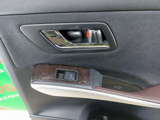Обшивка дверей правая задняя TOYOTA SAI AZK10 2AZ-FXE 2 ракурс