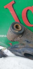 Рычаг правый передний TOYOTA PLATZ NCP12 1NZ-FE 3 ракурс