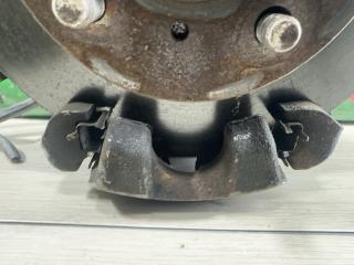 Ступица левая передняя TOYOTA PLATZ NCP12 1NZ-FE 2 ракурс
