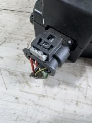 Блок предохранителей MERCEDES-BENZ C-CLASS S205 M274DE16AL A2055402850 2 ракурс