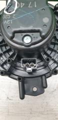 Мотор печки SUZUKI JIMNY JB64W R06A 3 ракурс Мотор печки SUZUKI JIMNY JB64W R06A 3 ракурс