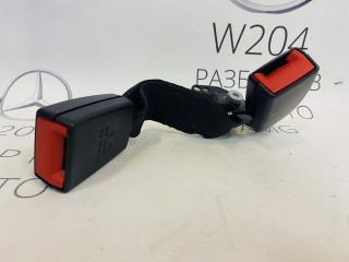 Ответная часть ремня безопасности Mercedes W204 2013