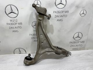 Запчасть рычаг подвески нижний передний Mercedes-Benz