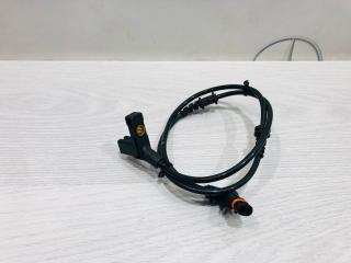 Фото запчасти датчик износа колодок передний правый Mercedes-Benz W212 2013 контрактная запчасть Запчасть датчик износа колодок передний правый Mercedes-Benz W212 2013