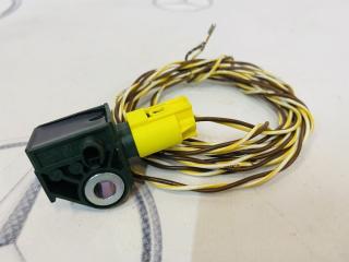 Запчасть датчик airbag Mercedes-Benz W204 2011