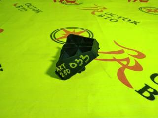 Клипса бампера задняя правая TOYOTA AVENSIS контрактная Клипса бампера задняя правая TOYOTA AVENSIS