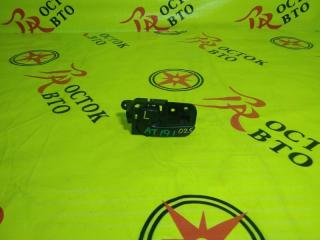 Запчасть ручка двери внутренняя левая TOYOTA CARINA