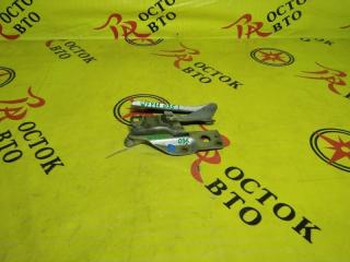 Фото запчасти петля капота NISSAN WINGROAD контрактная запчасть Запчасть петля капота NISSAN WINGROAD