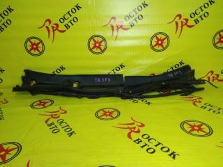 Решетка под лобовое стекло MAZDA DEMIO