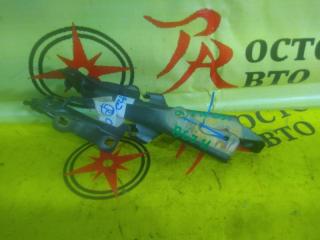 Фото запчасти петля капота NISSAN CUBE контрактная запчасть Запчасть петля капота NISSAN CUBE