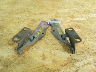 Запчасть петля капота NISSAN BLUEBIRD