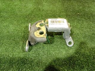 Петля дверная передняя правая NISSAN DUALIS 2009