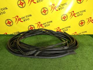 Уплотнитель NISSAN DUALIS 2009