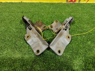 Запчасть петля капота NISSAN CEFIRO 1998