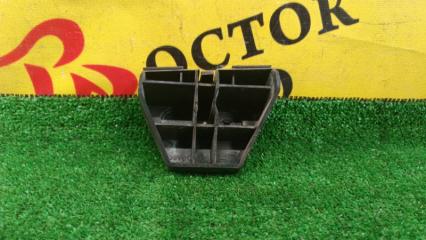 Клипса бампера задняя левая TOYOTA AVENSIS 2005 контрактная Клипса бампера задняя левая TOYOTA AVENSIS 2005