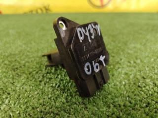 Расходомер (датчик расхода воздуха) MAZDA DEMIO 2004