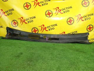 Решетка под лобовое стекло NISSAN PRIMERA 2000