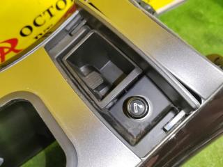 Подлокотник ESCAPE 2008 LFAL3F L3-VE