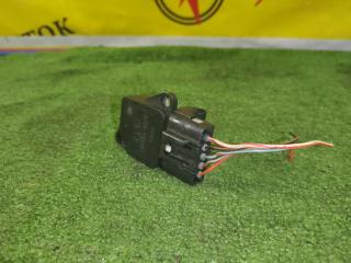 Фото запчасти расходомер (датчик расхода воздуха) FORD ESCAPE 2008 контрактная запчасть Запчасть расходомер (датчик расхода воздуха) FORD ESCAPE 2008