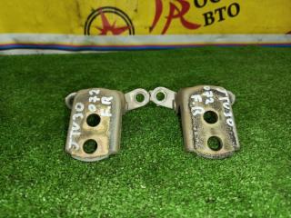 Запчасть петля дверная передняя правая NISSAN BASSARA 2001