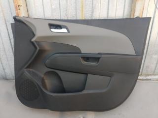 Фото запчасти обшивка двери передняя правая CHEVROLET AVEO 2012 Б/У запчасть Запчасть обшивка двери передняя правая CHEVROLET AVEO 2012