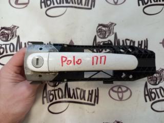 Фото запчасти ручка двери передняя левая VOLKSWAGEN POLO 2012 Б/У запчасть Запчасть ручка двери передняя левая VOLKSWAGEN POLO 2012