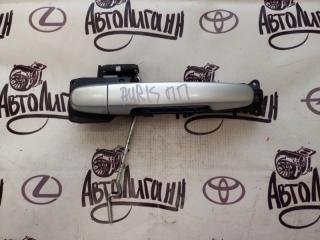 Фото запчасти ручка двери передняя правая TOYOTA AURIS 2008 Б/У запчасть Запчасть ручка двери передняя правая TOYOTA AURIS 2008