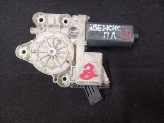 Запчасть мотор стеклоподъемника передний левый TOYOTA AVENSIS