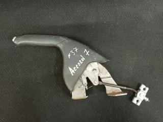 Фото запчасти ручка ручного тормоза HONDA ACCORD 7 2007 Б/У запчасть Запчасть ручка ручного тормоза HONDA ACCORD 7 2007