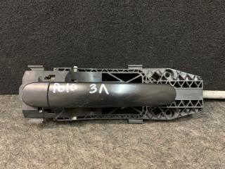 Фото запчасти ручка двери задняя левая VOLKSWAGEN POLO 2012 Б/У запчасть Запчасть ручка двери задняя левая VOLKSWAGEN POLO 2012