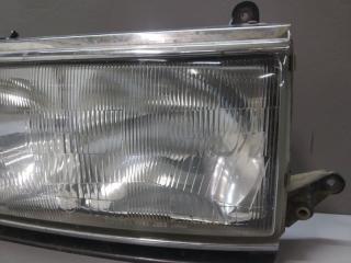 Фара левая TOYOTA LAND CRUISER 80 Фара левая TOYOTA LAND CRUISER 80