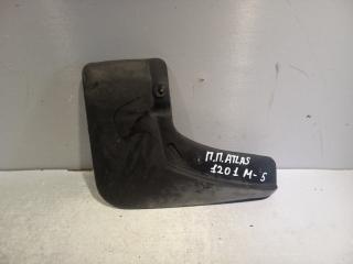 Запчасть брызговик передний правый GEELY ATLAS 2021