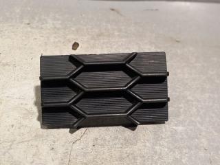 Заглушка бампера передняя MITSUBISHI OUTLANDER 2011