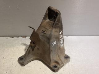 КРОНШТЕЙН ДВИГАТЕЛЯ правый SUZUKI GRAND VITARA 2010