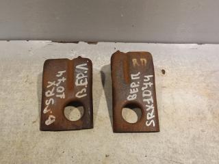 Запчасть кронштейн радиатора CADILLAC SRX 2011