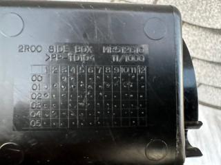 Ящик передней консоли Lancer 2006 9