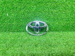 Фото запчасти эмблема Toyota Camry 2021 Б/У запчасть Запчасть эмблема Toyota Camry 2021