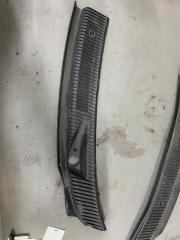 Фото запчасти решетка под лобовое стекло левая Daewoo Espero 1999 Б/У запчасть Запчасть решетка под лобовое стекло левая Daewoo Espero 1999